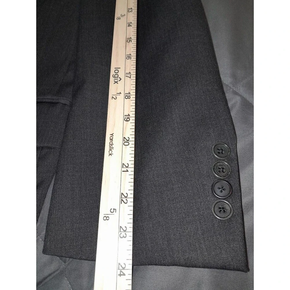 Brooks Brothers 1818 Madison Suit 43R 38W Black 100% Wool Made in USA Classic Fi
